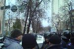 Евромайдан 7-8.12.2013 - кордон, о чём-то там с ними общаются