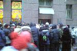 Евромайдан 7-8.12.2013 - телевизионщиков окружает толпа и начинается срач двух сторон, как в интернетиках