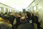 Евромайдан - вечер 9 декабря - пассажиры негодуют