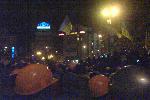 Евромайдан - ночь нападения - 11 декабря - Будем стоять перед этой баррикадой