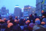 Евромайдан - ночь нападения - 11 декабря - Пол-восьмого, с той стороны вроде уже не пилят