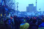 Евромайдан - ночь нападения - 11 декабря - Стоим