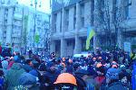 Евромайдан - ночь нападения - 11 декабря - Видны многочисленные ментовские каски