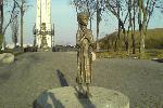 Маленькая девочка со взглядом... см. дальше. Хотел ей кредитку сунуть в руку и сфоткать, но не нашлось места